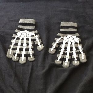 Skeleton gloves